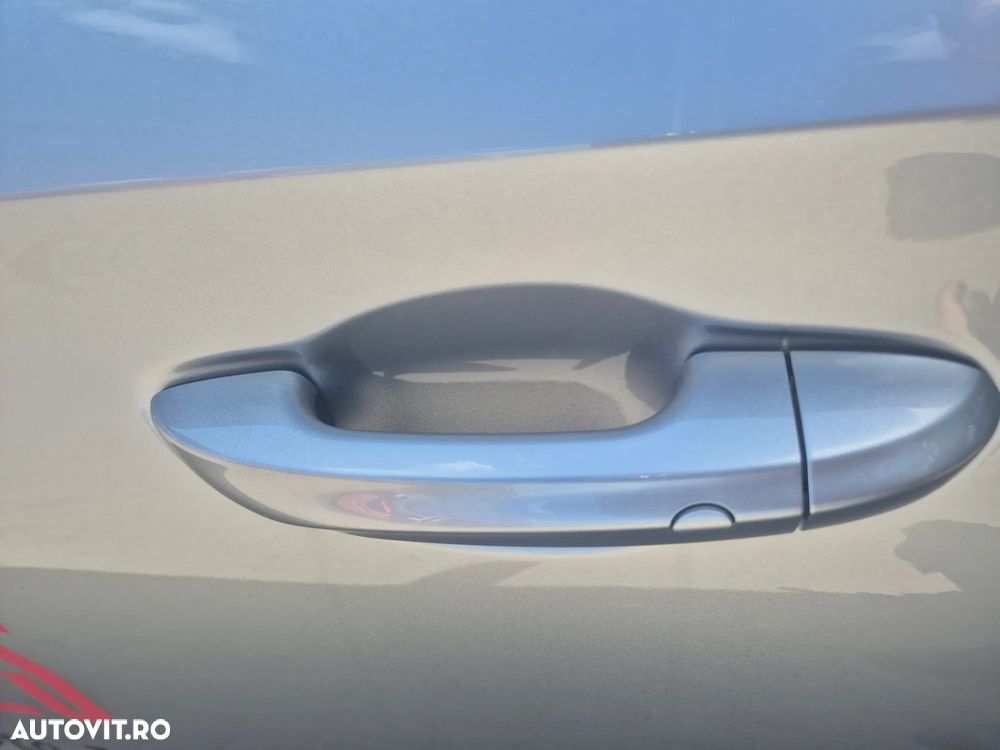 MG ZS HEV 1.5 GSI AT Exclusive - 14