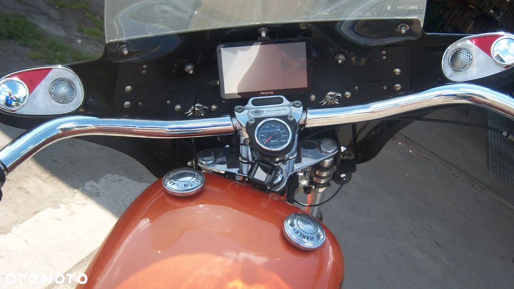 Harley-Davidson Dyna Super Glide - 8