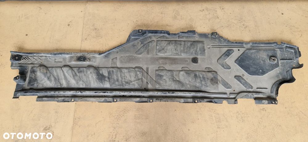 Płyta osłona podwozia Mercedes W238 238 - 1
