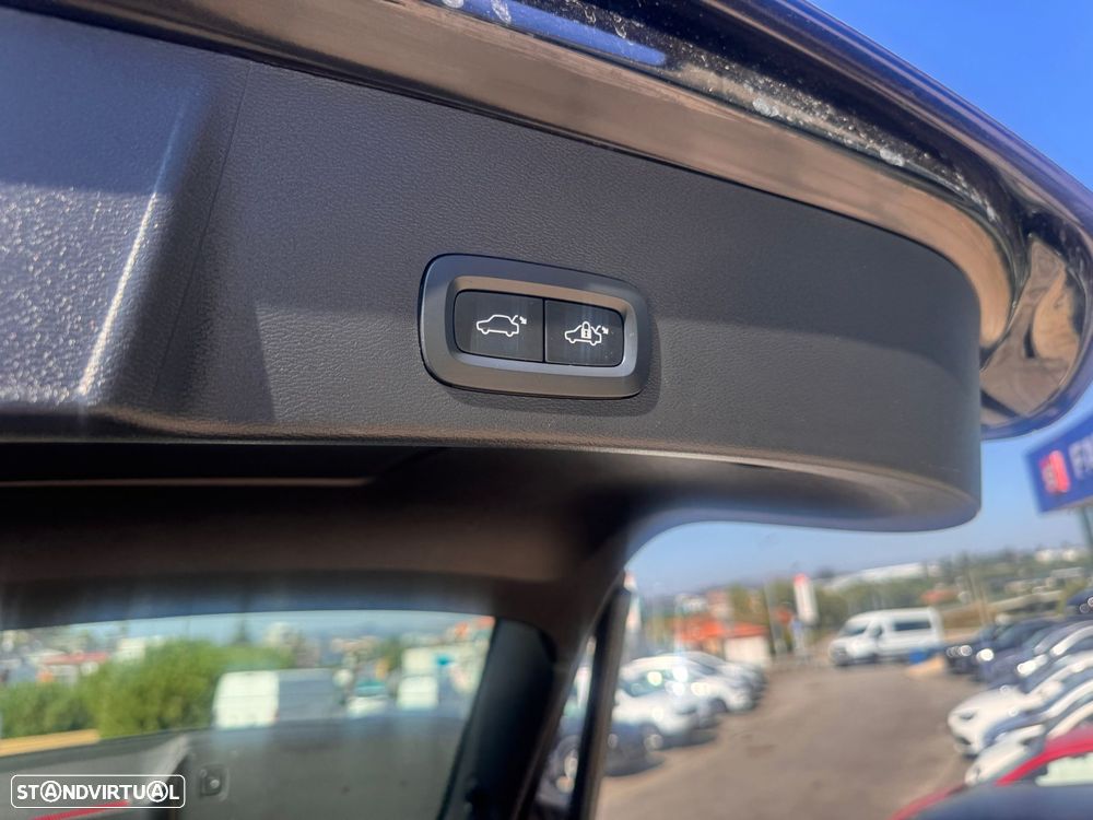Volvo XC 40 T4 Recharge DKG Core - 8