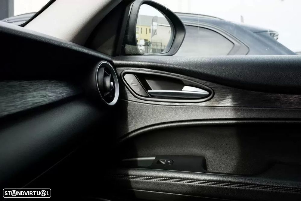 Alfa Romeo Stelvio 2.2 D Super AT8 - 23