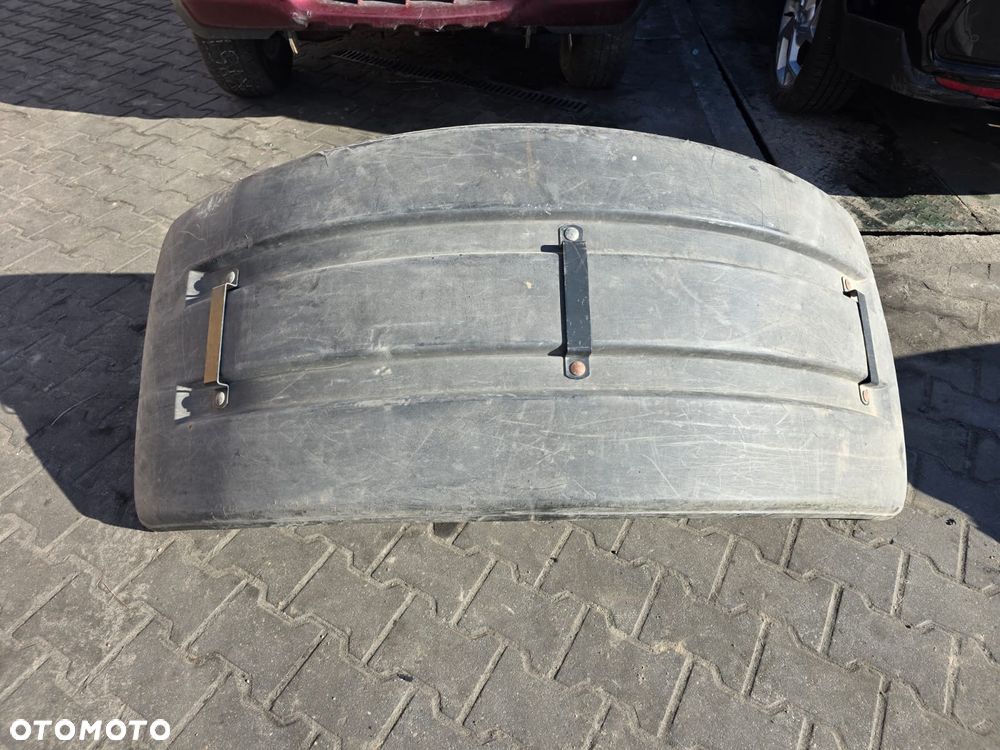 Szerokie błotniki przednie John Deere 7280R - 4