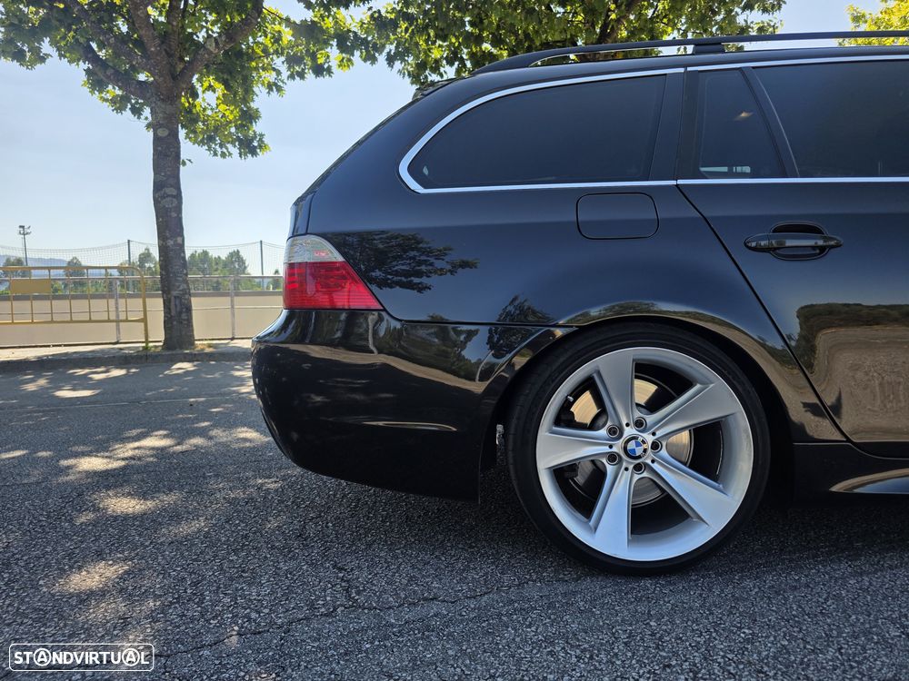 BMW 530 i Exclusive Auto - 4