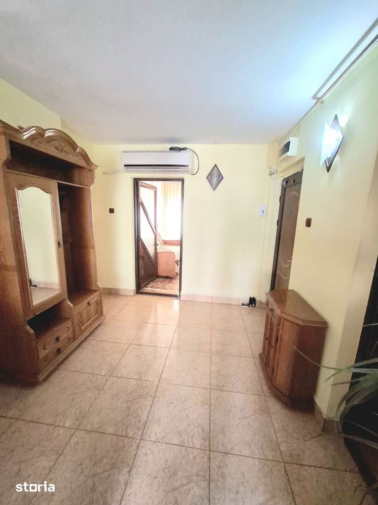 Apartament 4 camere mobilat si utilat,str Decebal,vis a vis de Profi - Imagine principală: 2/19