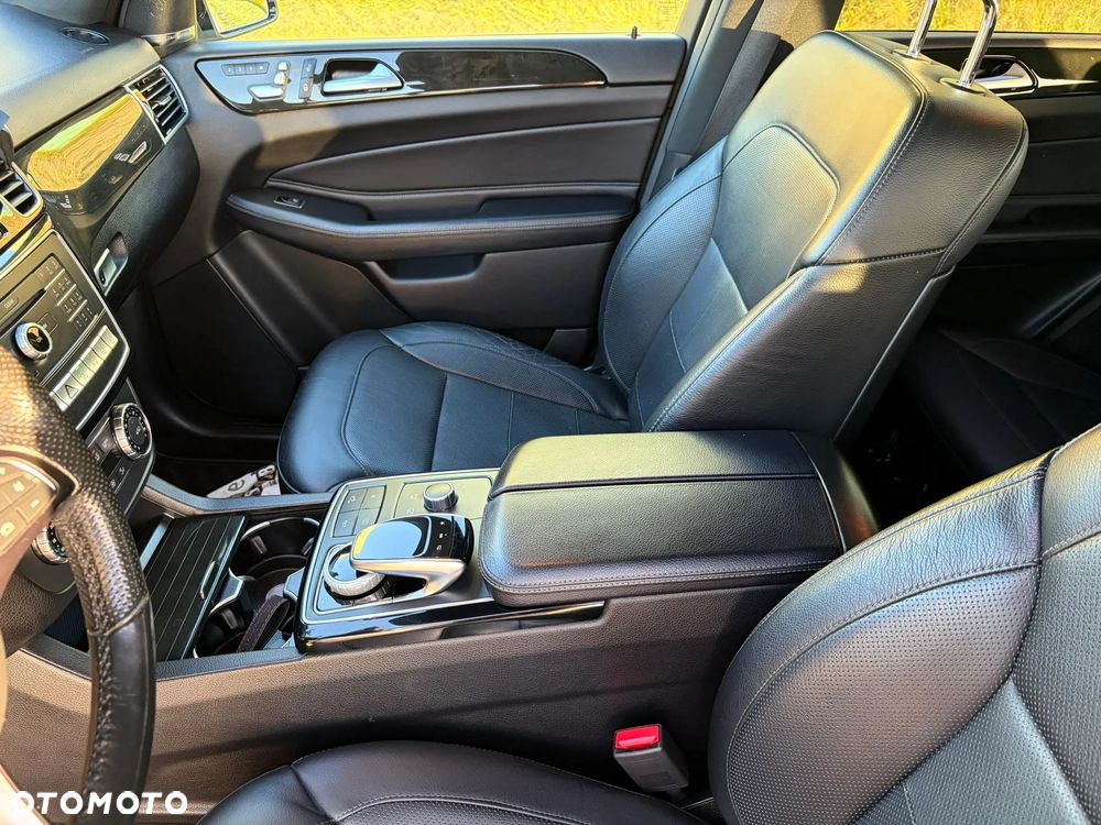 Mercedes-Benz GLE 350 d 4Matic 9G-TRONIC AMG Line - 9