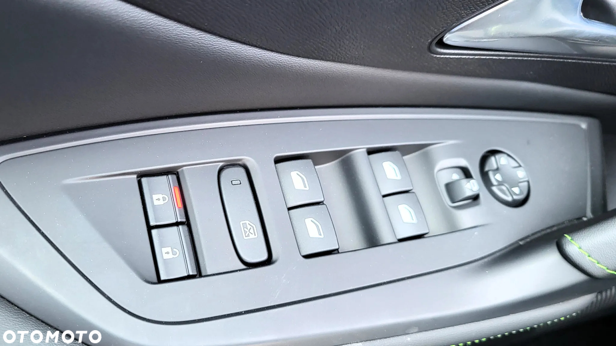 Peugeot 308 1.6 Hybrid PHEV GT Pack EAT8 - 20