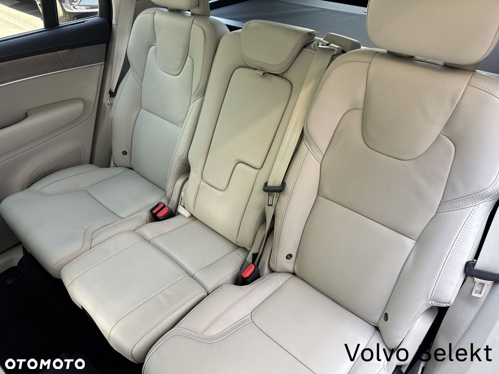 Volvo XC 90 - 12