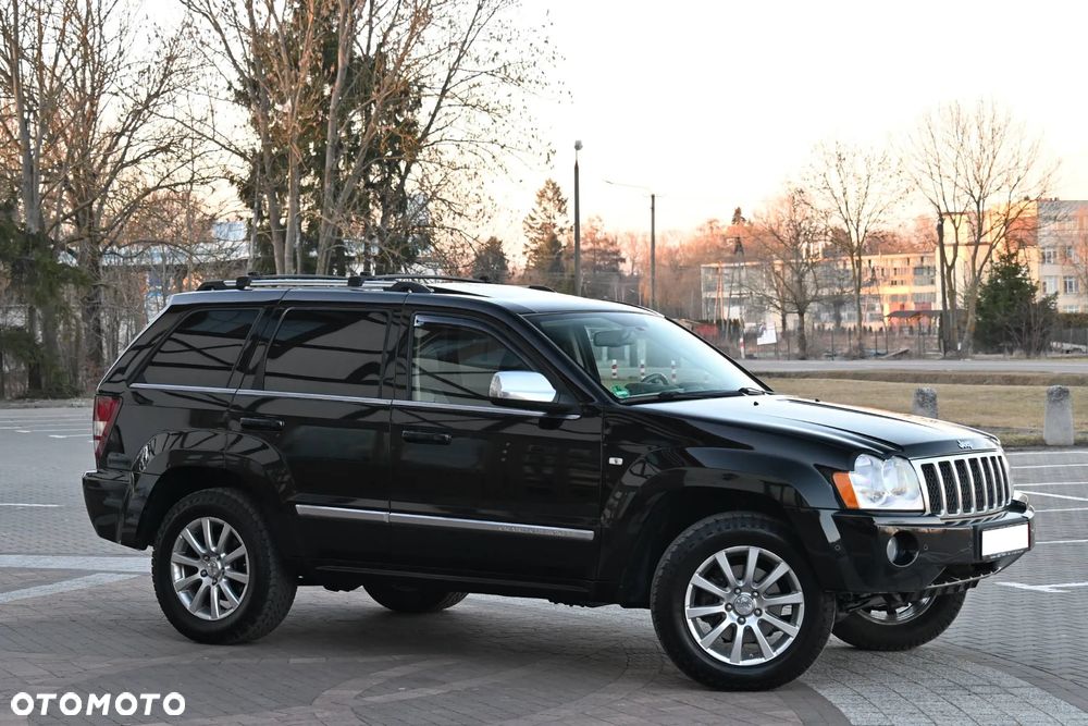 Jeep Grand Cherokee 5.7 V8 HEMI Automatik Overland - 5