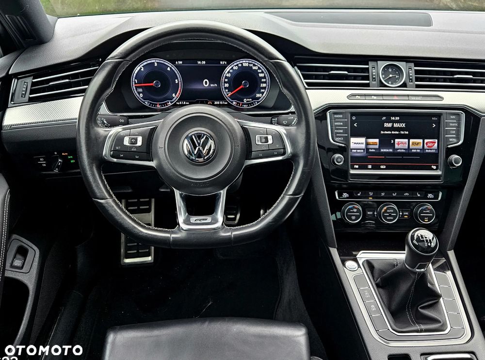 Volkswagen Passat 2.0 TDI BMT Highline - 13