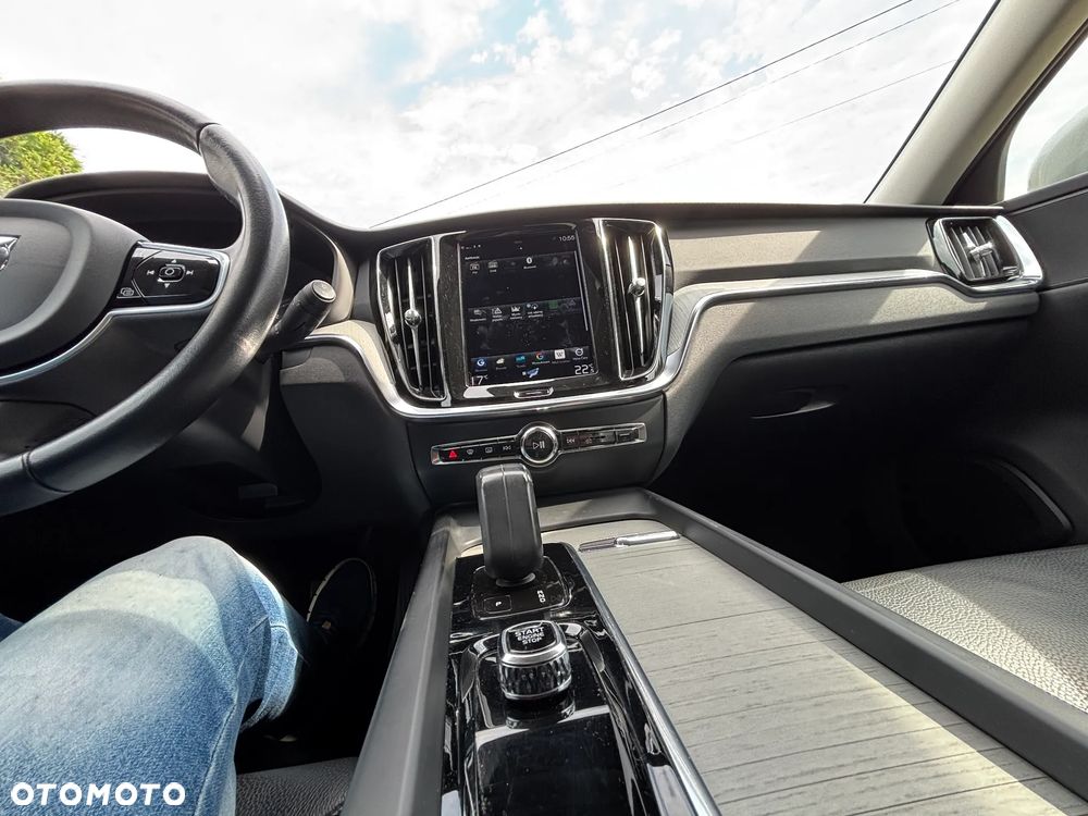 Volvo V60 Cross Country B4 D AWD Geartronic Pro - 20