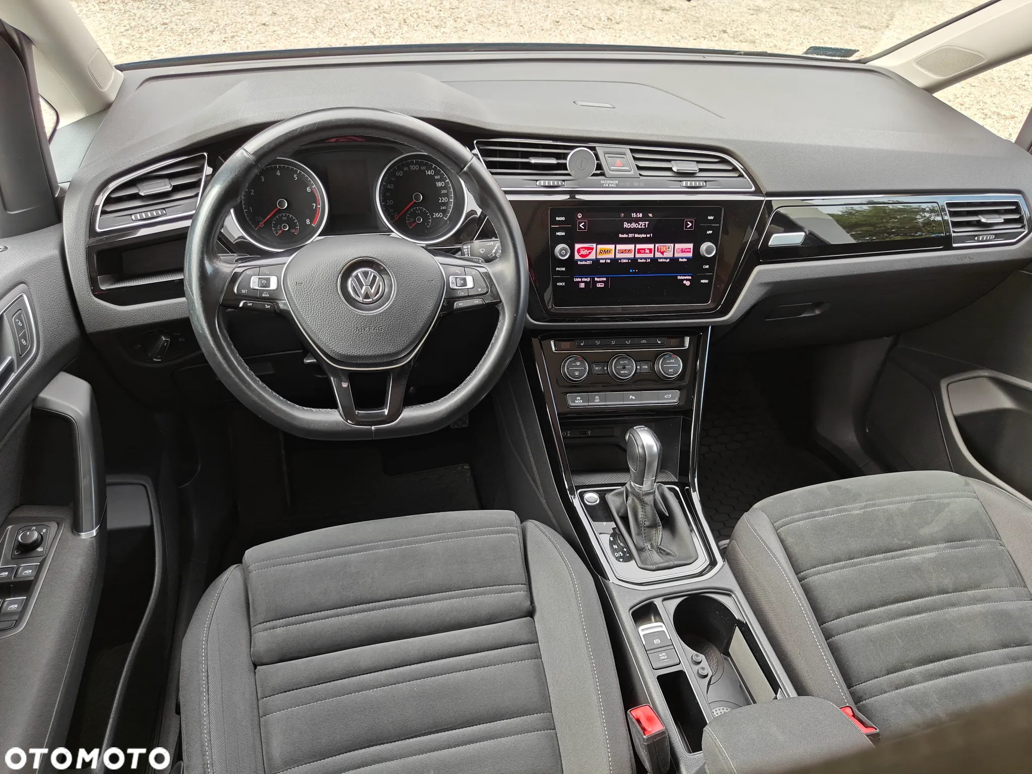 Volkswagen Touran 1.4 TSI BMT Highline DSG - 22