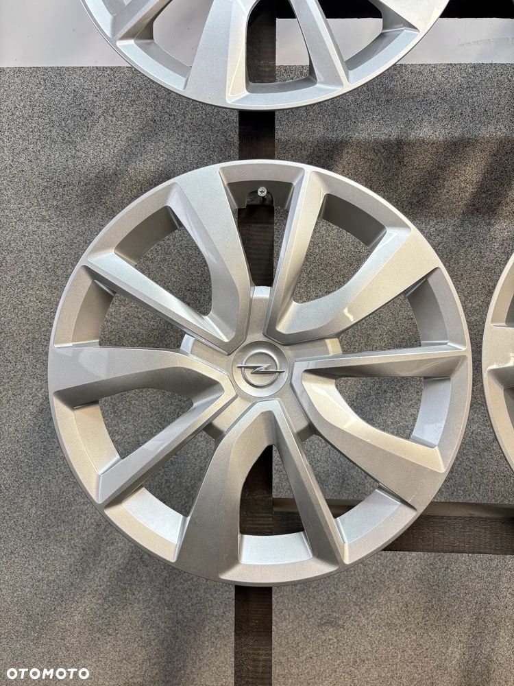 4 Kołpaki Opel Corsa F, 16" 93 487 138 - 4