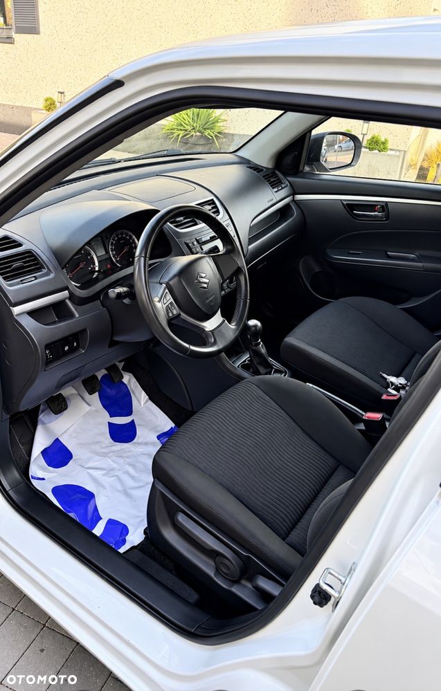 Suzuki Swift 1.3 DDiS 16v GLX DPF - 11