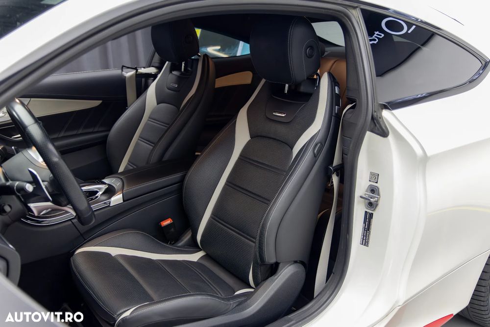 Mercedes-Benz C 63 AMG - 26