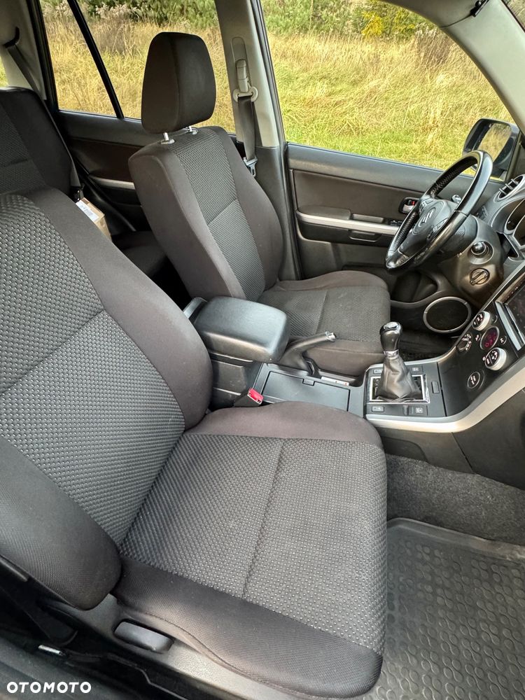 Suzuki Grand Vitara 2.4 Premium - 18