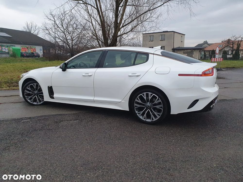 Kia Stinger 2.0 T-GDI GT Line - 38