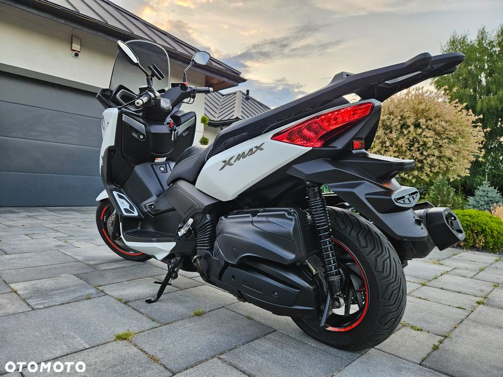 Yamaha X-max - 3