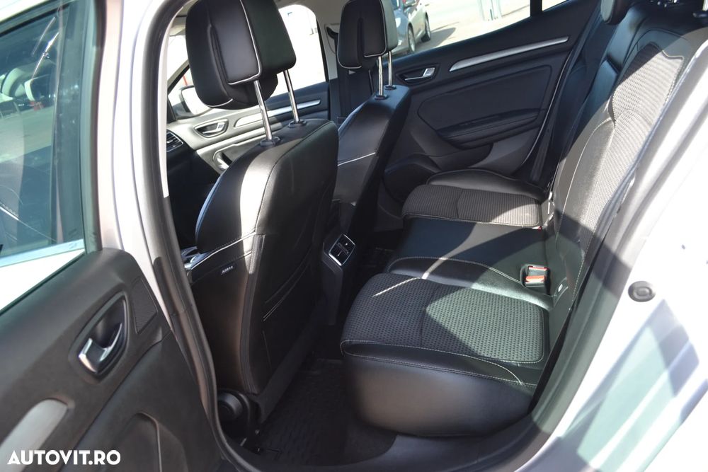 Renault Megane ENERGY dCi 110 Start & Stop Bose Edition - 12