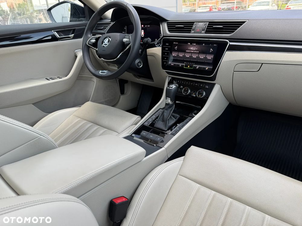 Skoda Superb 2.0 TSI 4x4 L&K DSG - 6