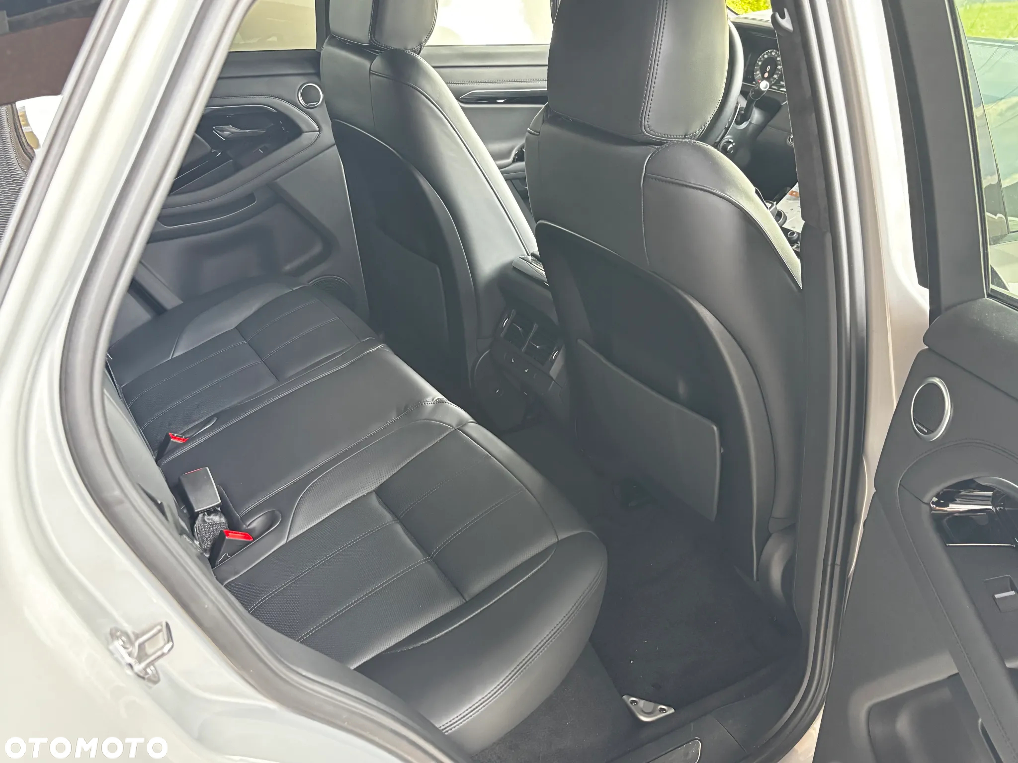 Land Rover Range Rover Evoque - 15
