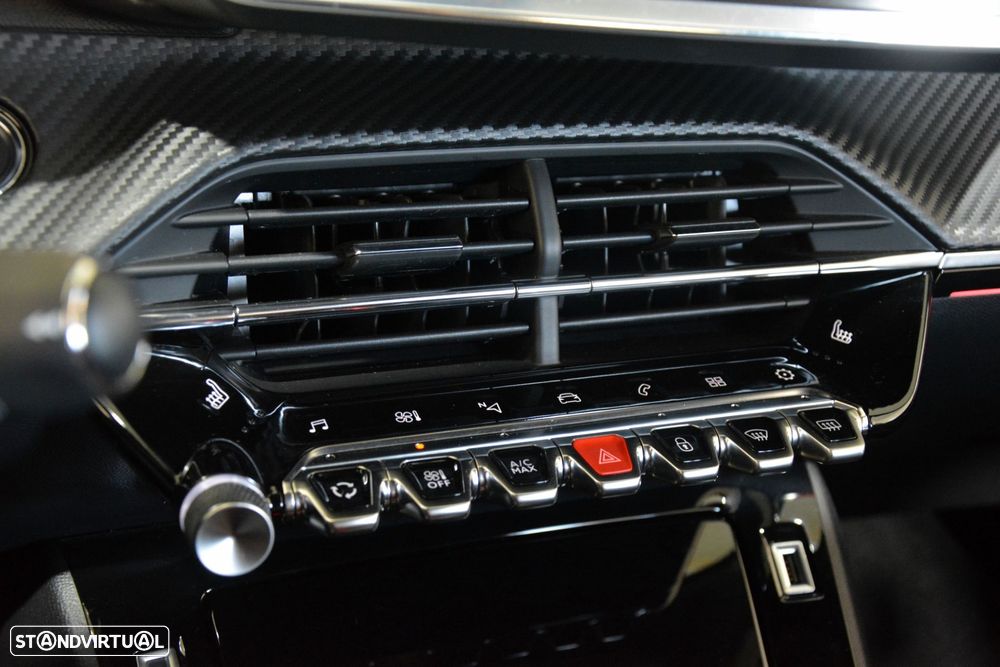 Peugeot 2008 1.2 PureTech GT Pack EAT8 - 27