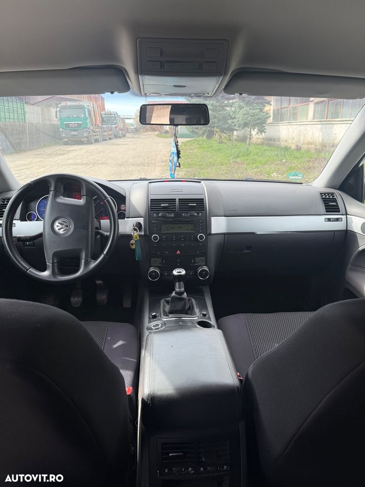 Volkswagen Touareg - 7