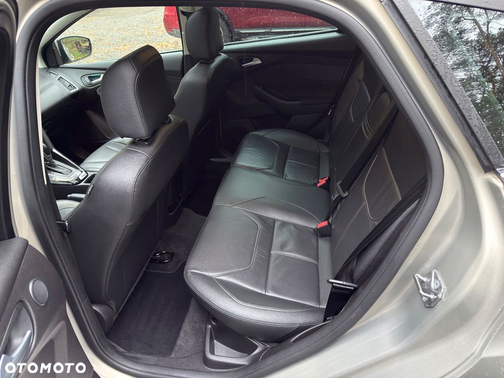 Ford Focus - 24