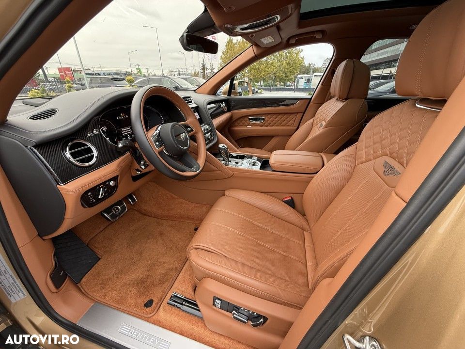 Bentley Bentayga - 12