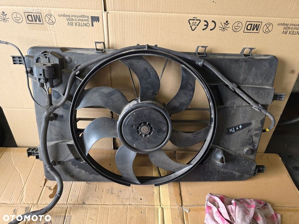 OPEL ASTRA J ZAFIRA C 1.7 2.0 CDTI WENTYLATOR CHŁODNICY 13250341 DM3 - 1