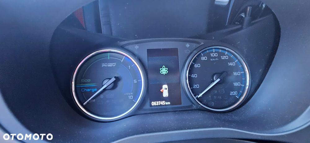 Mitsubishi Outlander Instyle NAVI - 7