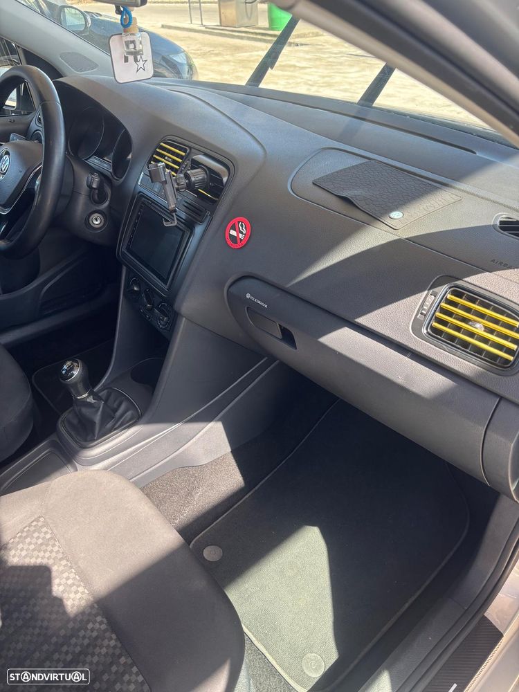 VW Polo 1.4 TDi BlueMotion - 13
