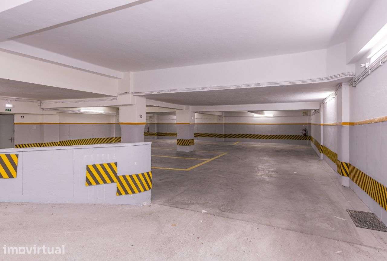 Garagem com 13 lugares no Marquês de Pombal - Grande imagem: 2/20