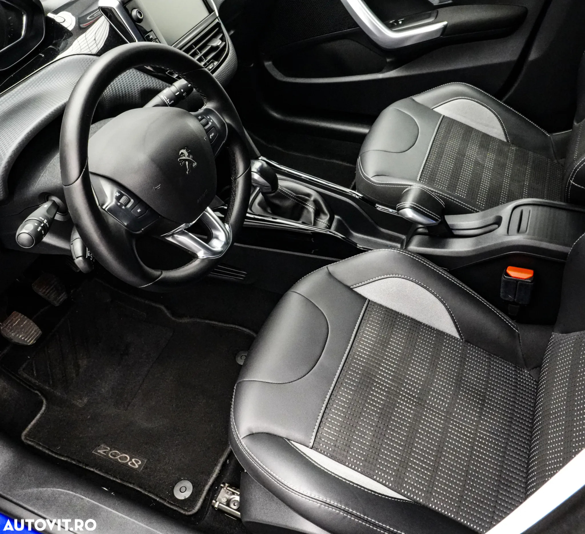 Peugeot 2008 1.5 BlueHDI FAP Allure - 12