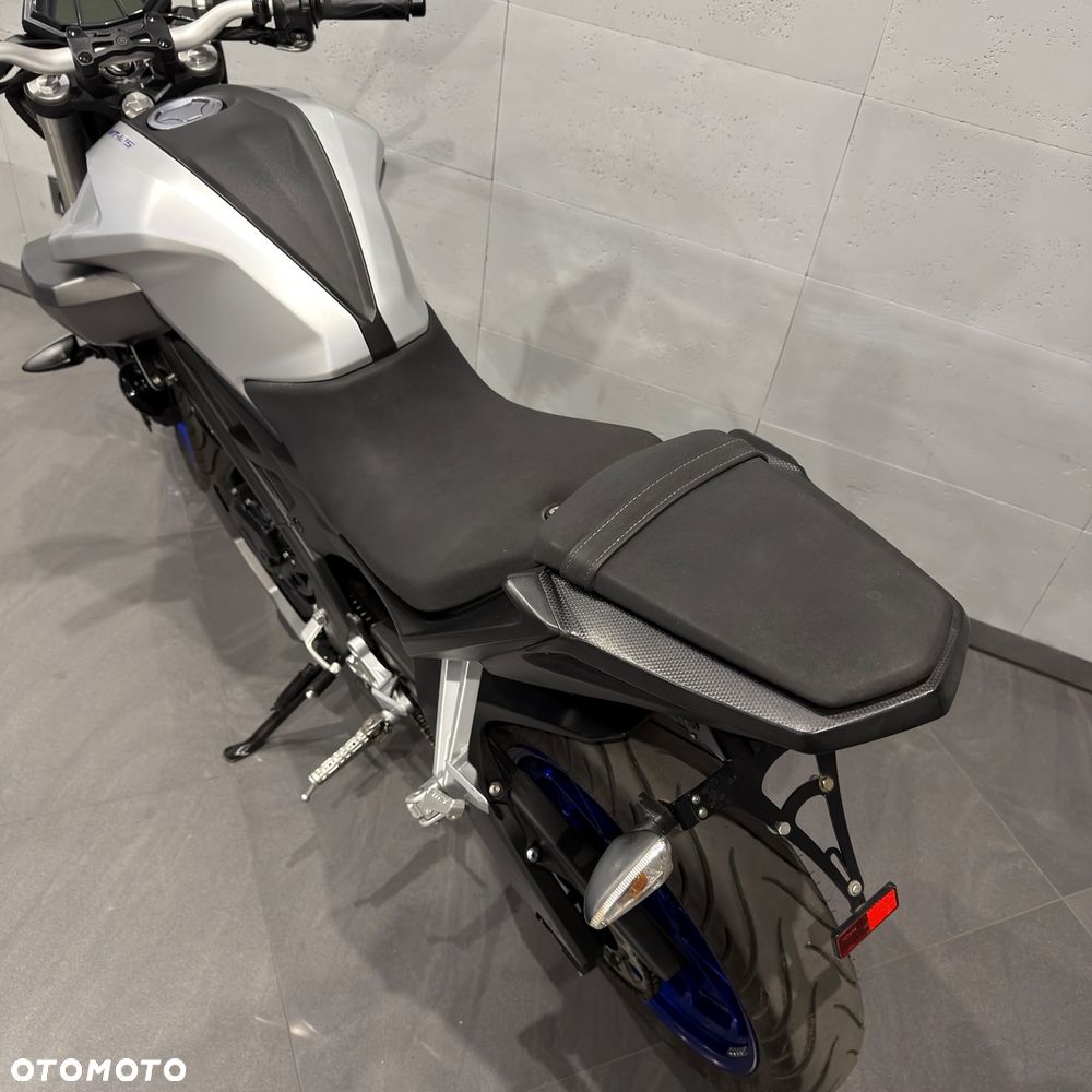 Yamaha MT - 13