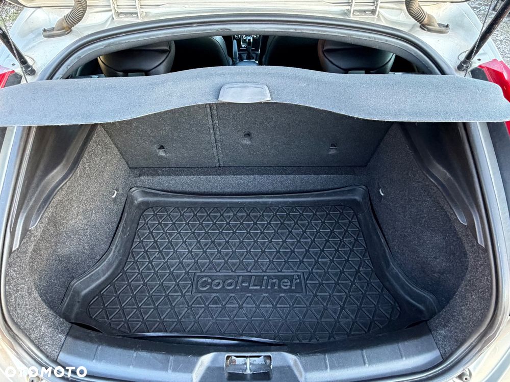 Volvo V40 D3 Momentum - 30