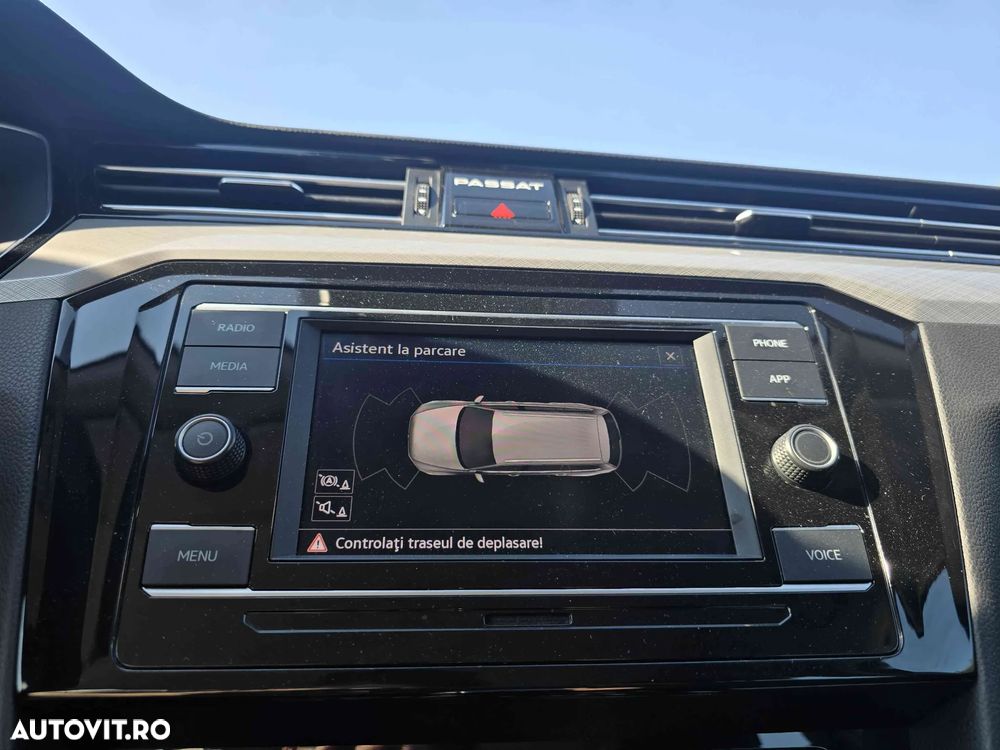Volkswagen Passat - 18