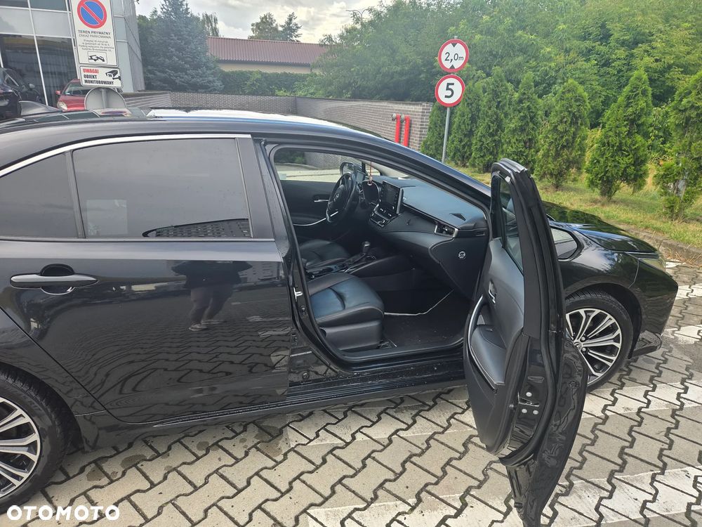 Toyota Corolla 2.0 Hybrid Executive - 9