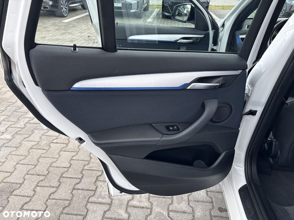 BMW X1 sDrive18i M Sport - 17