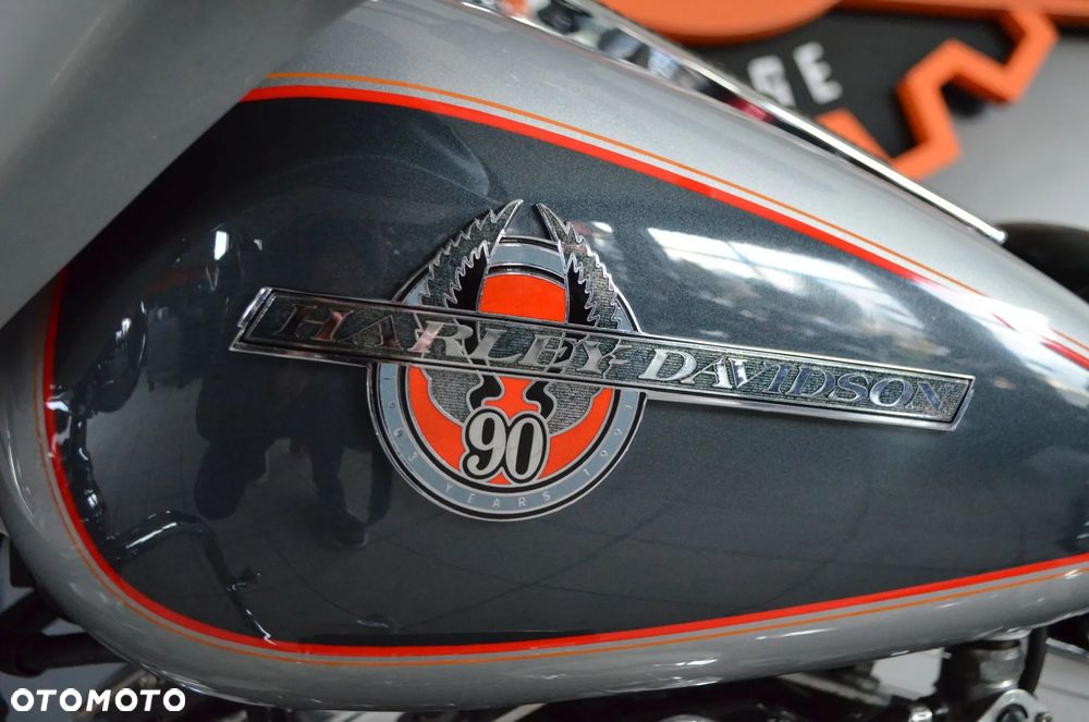 Harley-Davidson FLHT Electra Glide Standard - 27