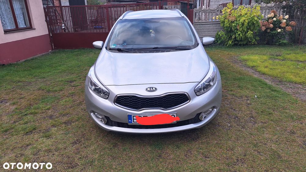 Kia Ceed - 8