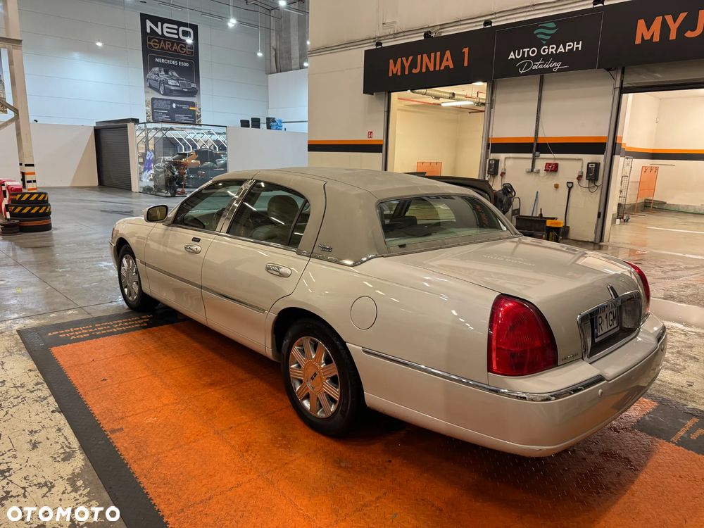 Lincoln Town Car 4.6 Signature - 31