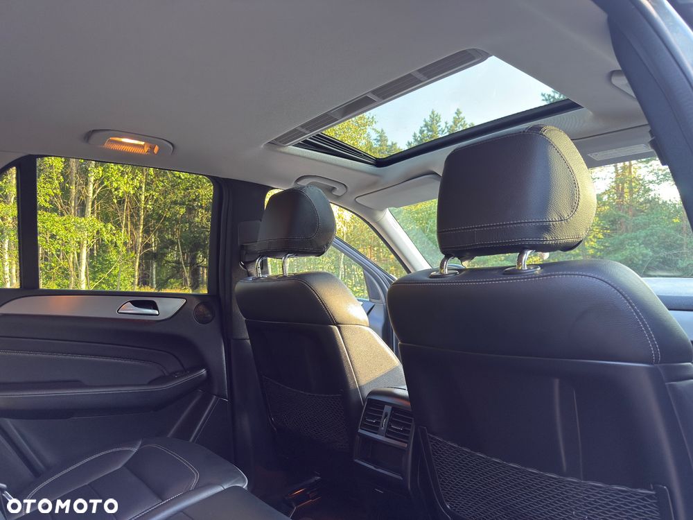 Mercedes-Benz ML - 22