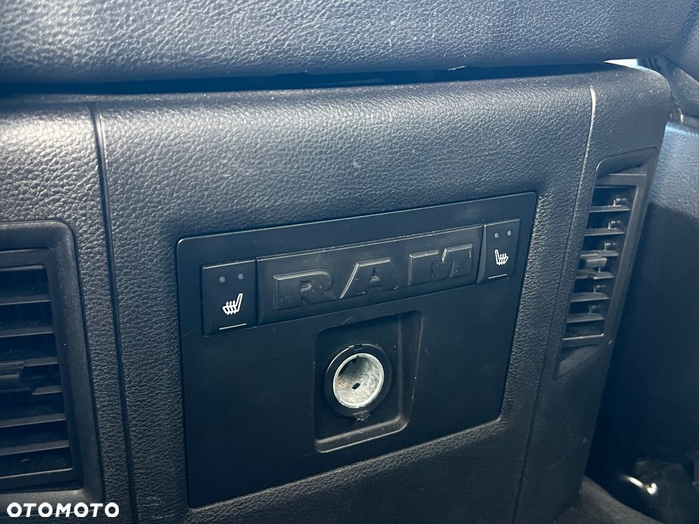 Dodge RAM 1500 5.7 4x4 - 23