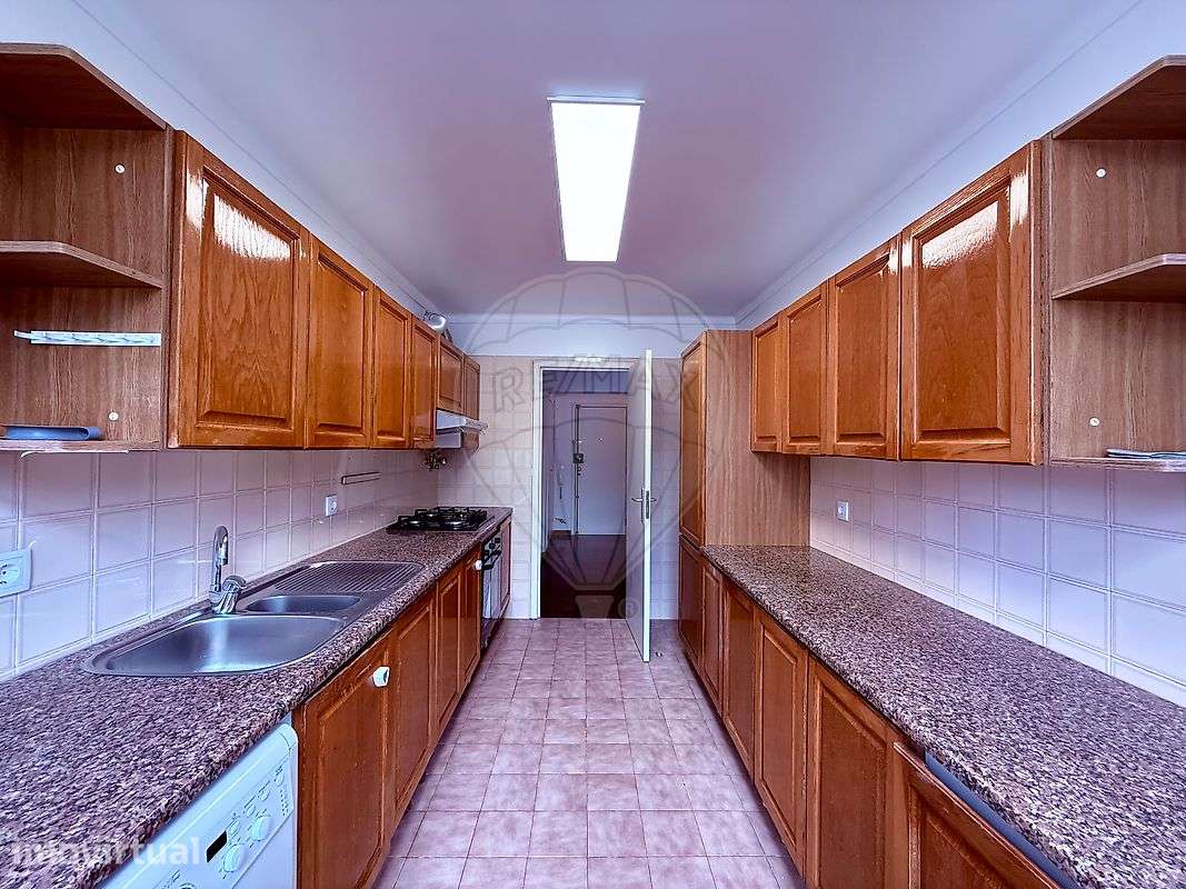 Apartamento T2 para arrendamento - Grande imagem: 3/32
