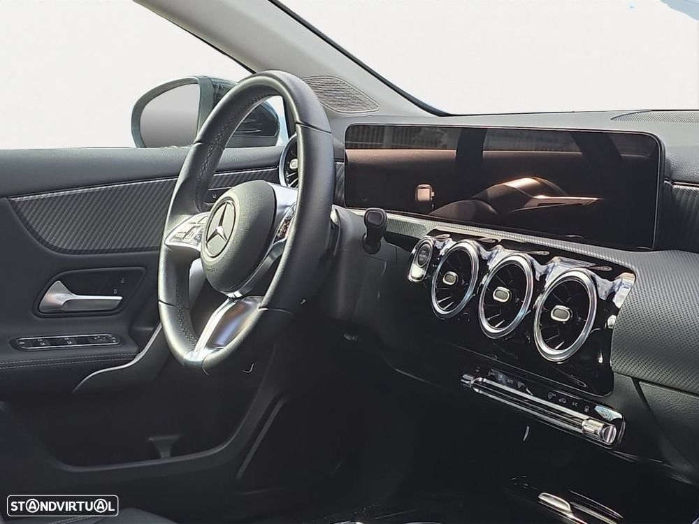 Mercedes-Benz A 250 e - 13