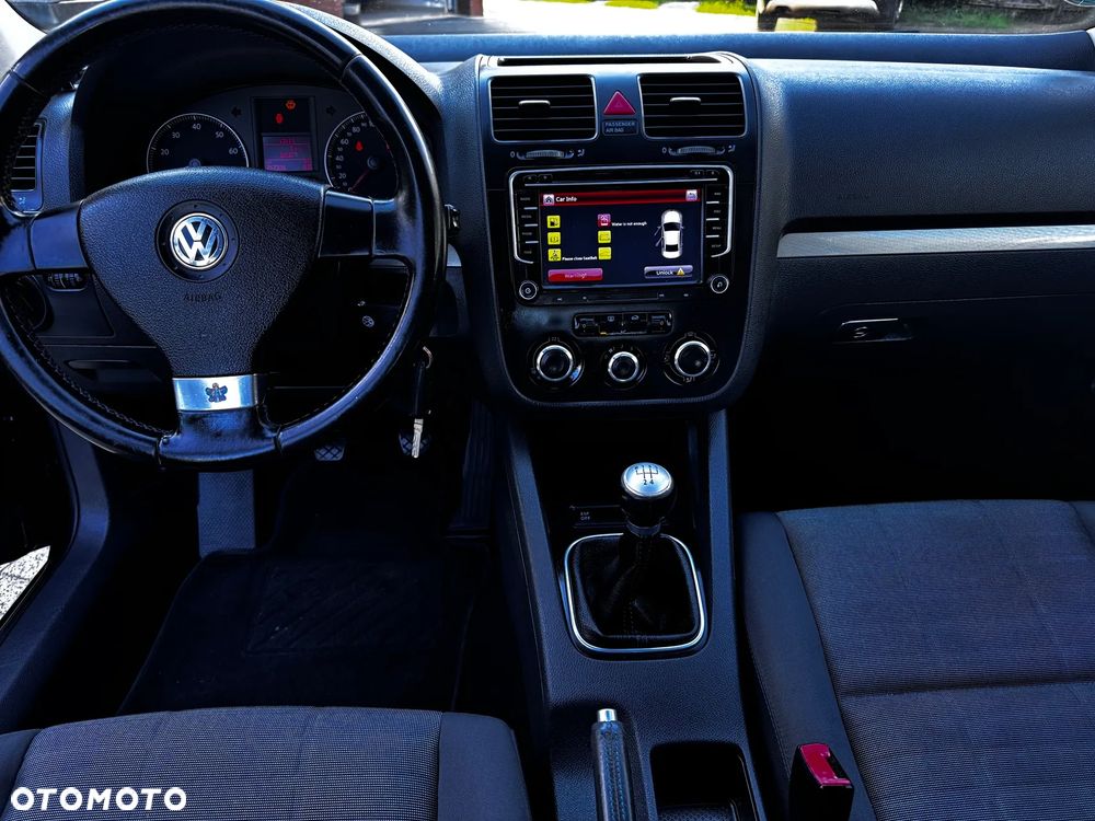 Volkswagen Golf 1.6 Tour - 11
