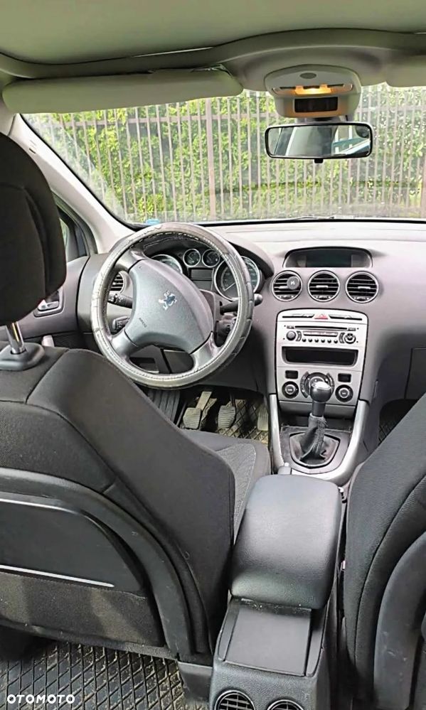 Peugeot 308 1.6 Premium - 8
