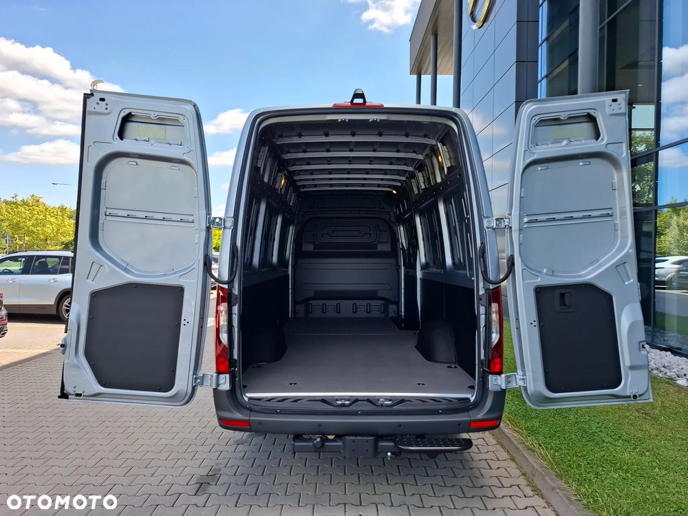 Mercedes-Benz Sprinter 317 CDI Furgon PRO długi 4325 mm L3H2 - 15