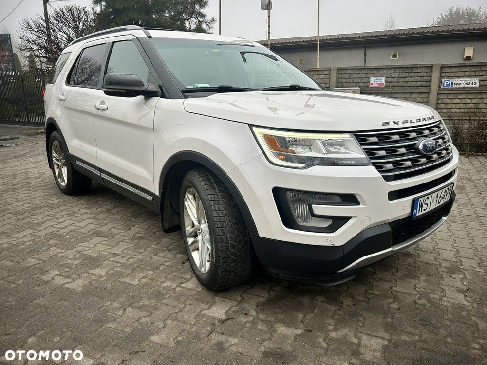Ford Explorer - 4