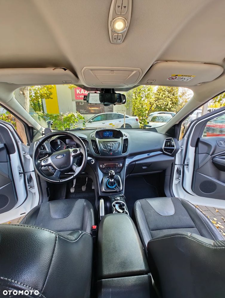 Ford Kuga 2.0 TDCi 4WD Titanium Plus - 24